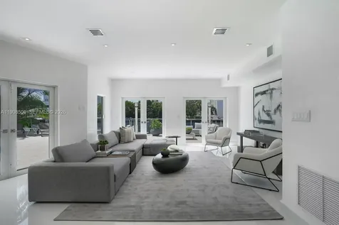 1040 S Shore Drive Miami Beach FL 33141