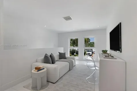 1040 S Shore Drive Miami Beach FL 33141