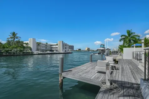 1040 S Shore Drive Miami Beach FL 33141