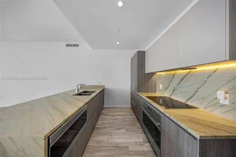 801 S Miami Avenue Miami FL 33130