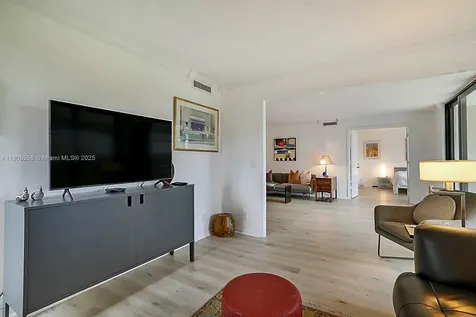 5390 Woodland Lakes Drive Palm Beach Gardens FL 33418