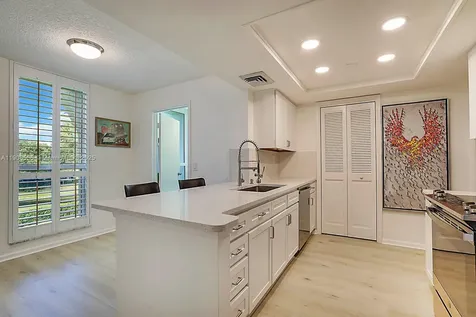 5390 Woodland Lakes Drive Palm Beach Gardens FL 33418