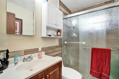 7270 NW 1st Street Pembroke Pines FL 33024