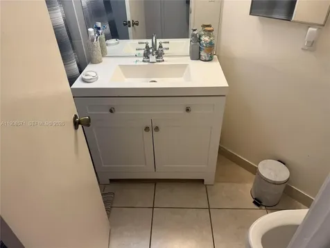 9735 Fontainebleau Boulevard Miami FL 33172