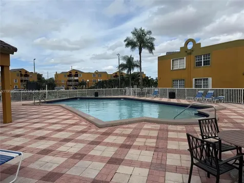 9735 Fontainebleau Boulevard Miami FL 33172
