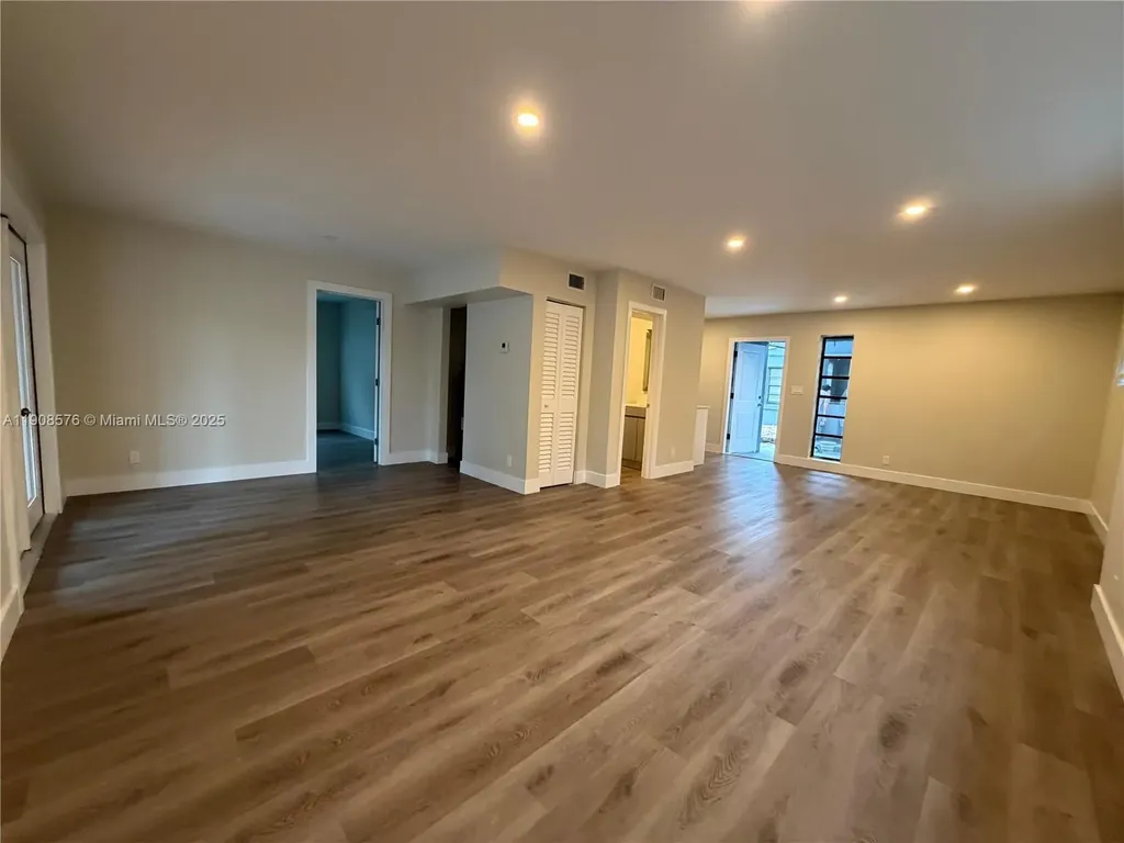 126 NE 19th Avenue Pompano Beach FL 33060