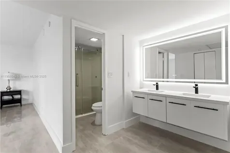 100 Bayview Drive Sunny Isles Beach FL 33160