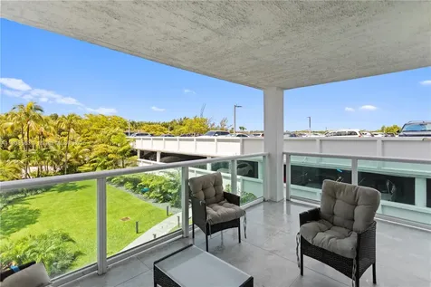 100 Bayview Drive Sunny Isles Beach FL 33160