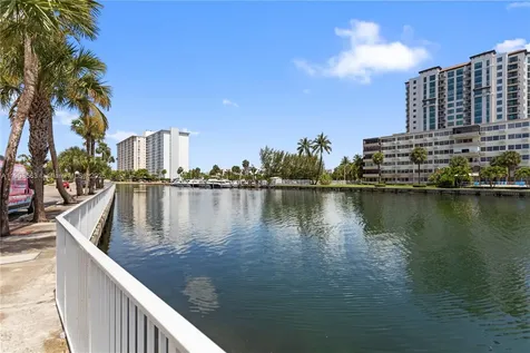 100 Bayview Drive Sunny Isles Beach FL 33160