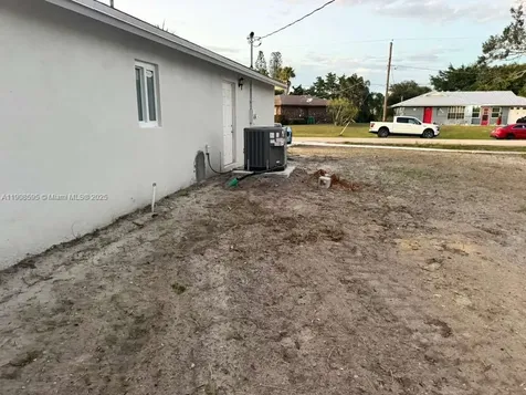 482 NW Marion Avenue Port St. Lucie FL 34983