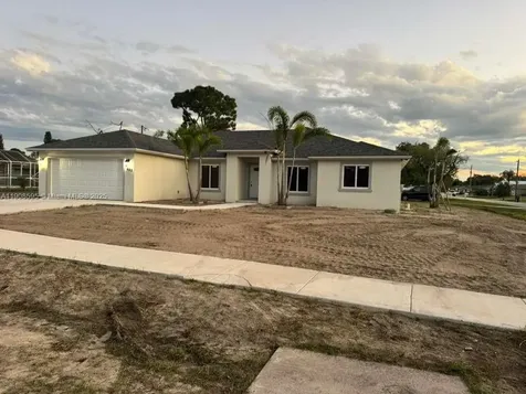 482 NW Marion Avenue Port St. Lucie FL 34983