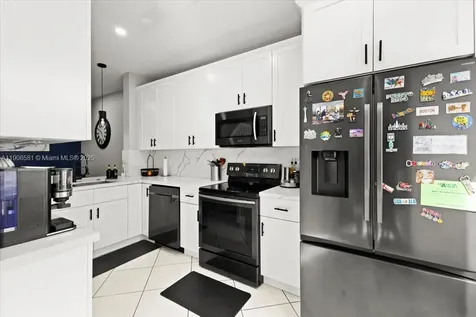 4086 NW 92nd Avenue Sunrise FL 33351