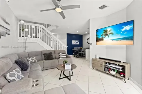 4086 NW 92nd Avenue Sunrise FL 33351