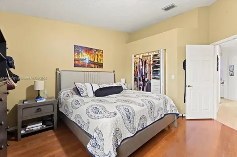 4086 NW 92nd Avenue Sunrise FL 33351