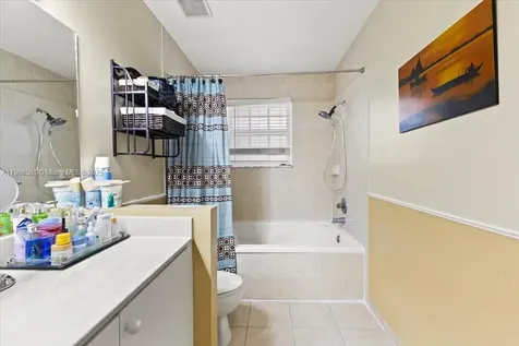4086 NW 92nd Avenue Sunrise FL 33351