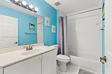 4086 NW 92nd Avenue Sunrise FL 33351