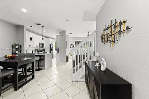4086 NW 92nd Avenue Sunrise FL 33351