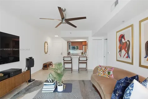 110 Washington Avenue Miami Beach FL 33139
