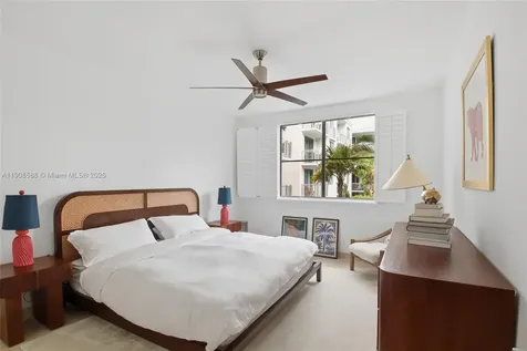 110 Washington Avenue Miami Beach FL 33139