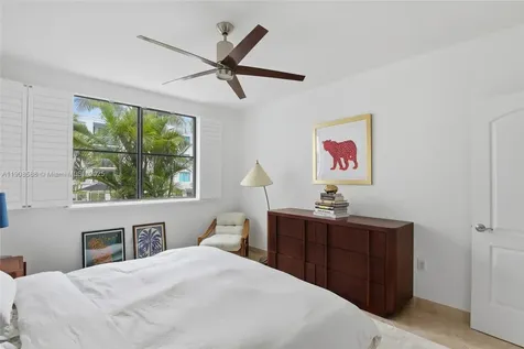 110 Washington Avenue Miami Beach FL 33139