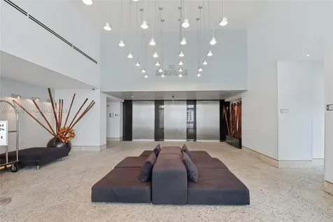 110 Washington Avenue Miami Beach FL 33139