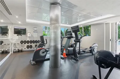 110 Washington Avenue Miami Beach FL 33139