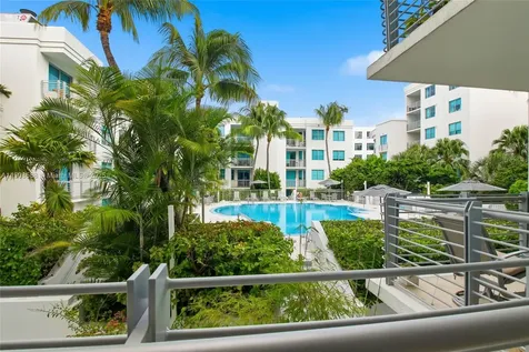 110 Washington Avenue Miami Beach FL 33139