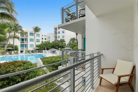 110 Washington Avenue Miami Beach FL 33139