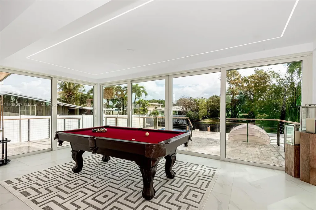 2436 Okeechobee Lane Fort Lauderdale FL 33317