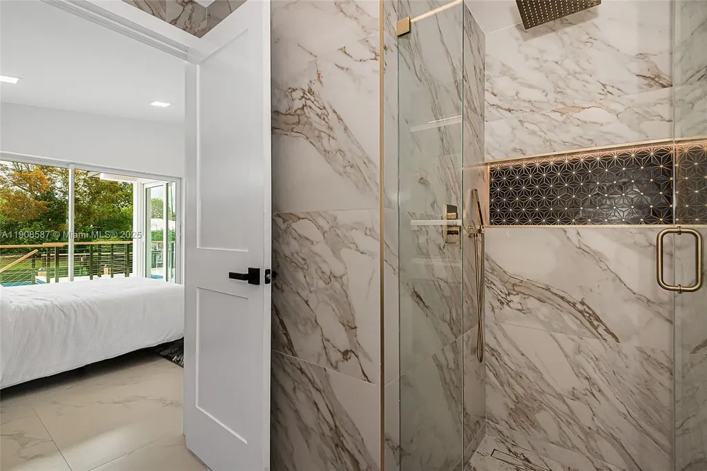 2436 Okeechobee Lane Fort Lauderdale FL 33317