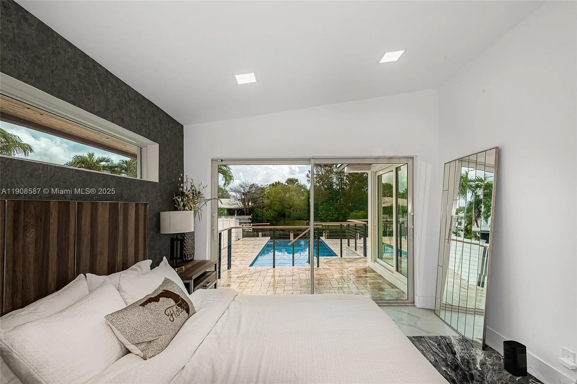 2436 Okeechobee Lane Fort Lauderdale FL 33317