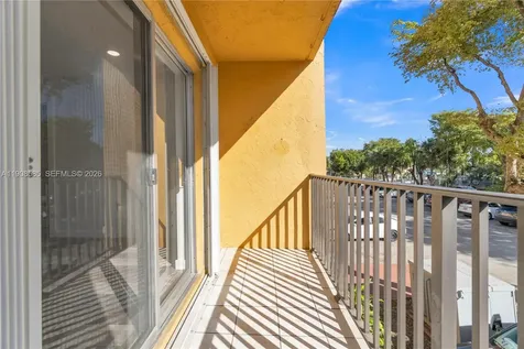 4709 NW 7th Street Miami FL 33126