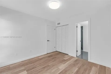 4709 NW 7th Street Miami FL 33126