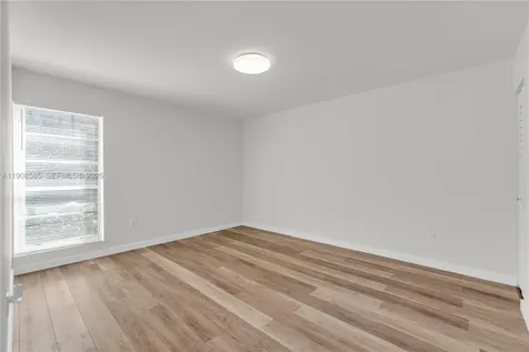 4709 NW 7th Street Miami FL 33126