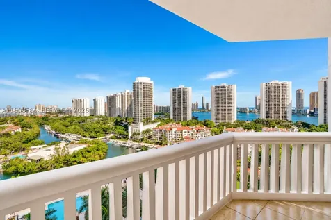 2000 Island Boulevard Aventura FL 33160