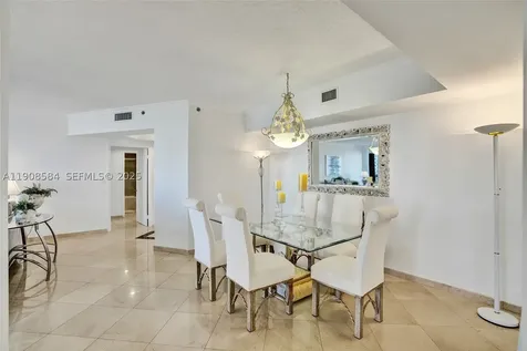 2000 Island Boulevard Aventura FL 33160