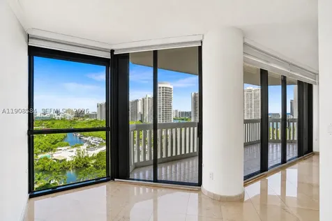 2000 Island Boulevard Aventura FL 33160