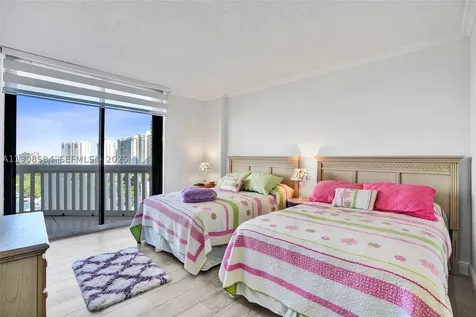 2000 Island Boulevard Aventura FL 33160