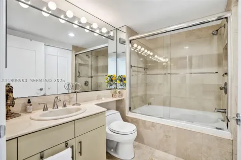 2000 Island Boulevard Aventura FL 33160