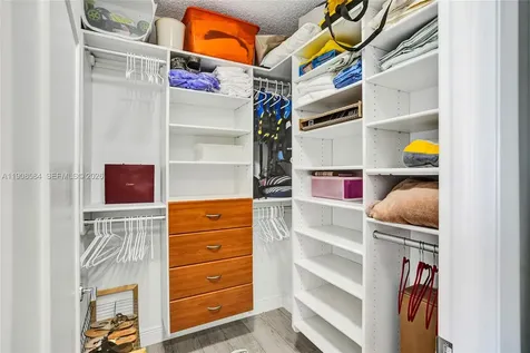 2000 Island Boulevard Aventura FL 33160