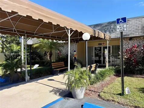 7310 NW 1st Street Margate FL 33063