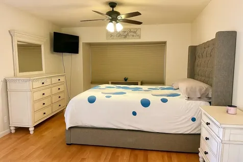 2050 SW 24th Circle Boynton Beach FL 33426