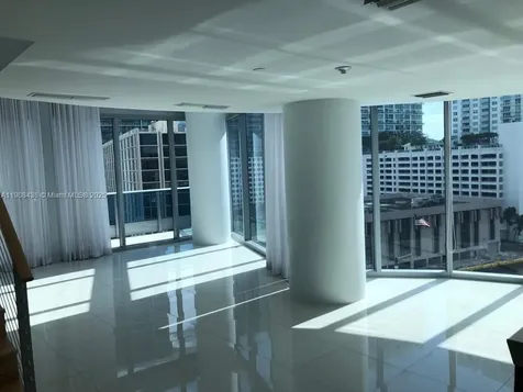 200 Biscayne Boulevard Way Miami FL 33131