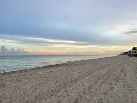1524 Gabriel Street Hollywood FL 33020