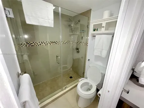20500 W Country Club Drive Aventura FL 33180