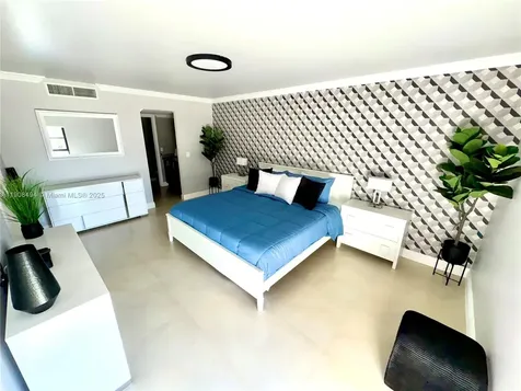 20500 W Country Club Drive Aventura FL 33180
