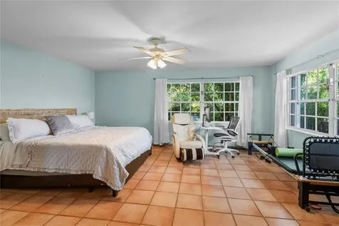 1875 Alamanda Drive North Miami FL 33181