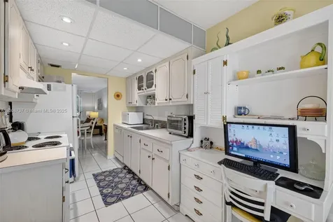 2901 NW 48th Avenue Lauderdale Lakes FL 33313