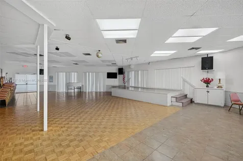 2901 NW 48th Avenue Lauderdale Lakes FL 33313