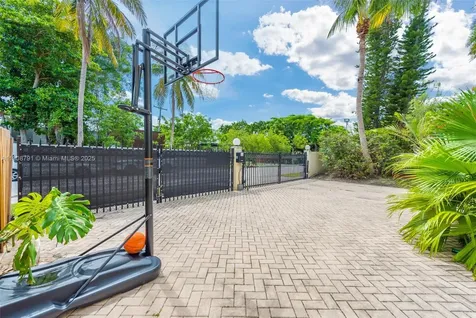 1051 NE 89th Street Miami FL 33138